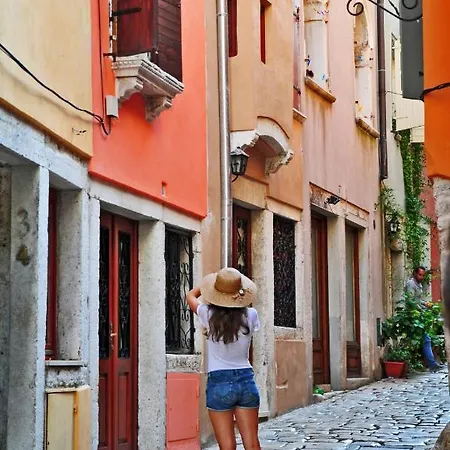 Appartamento In 3652-3 Rovigno