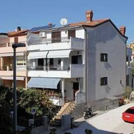 Appartamento In 3652-3 Rovigno