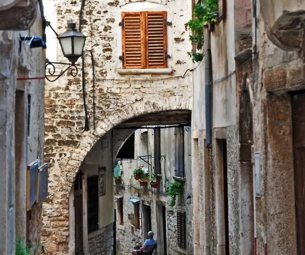 In 3652-3 Rovigno